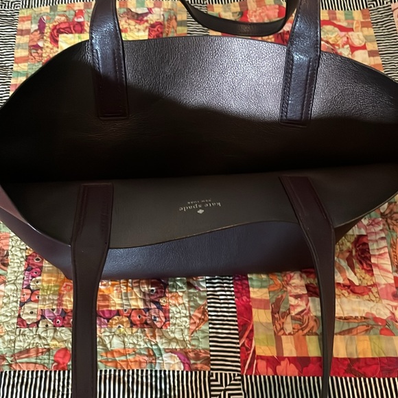 Kate Spade reversible tote - EUC - plum and golden brown ~ purchase gets a gift - Picture 5 of 12